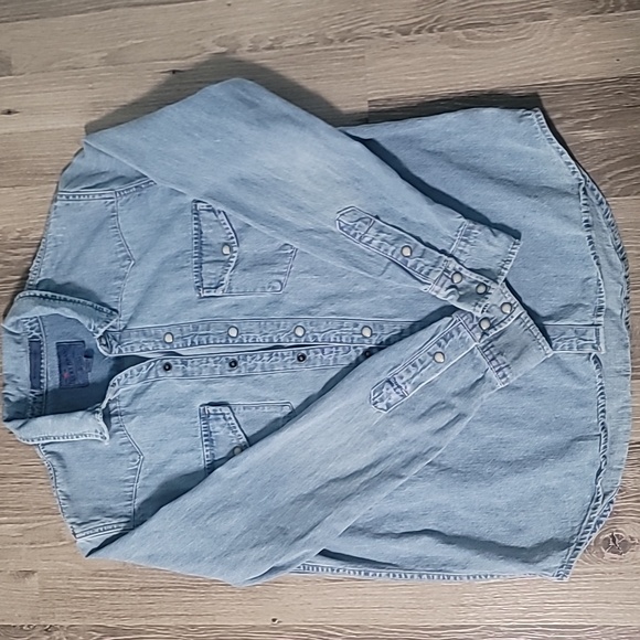 Lucky Brand Women's Shirt Size S/P Cowboy Blue Jeans Western Button-Down Denim - Picture 2 of 6